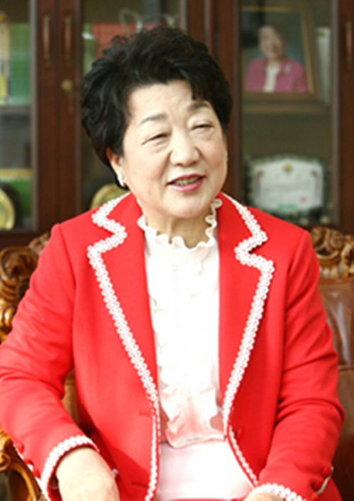 나애숙 권사.jpg